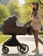 Adamex Carucior 2 in 1 Bianco Deluxe Collection cu suspensii maner reglabil certificat EN18882022 pana la 22 kg Chocolate Brown