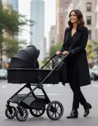 Adamex Carucior 2 in 1 pentru copii Nova premium doua piese distincte suspensii maner reglabil roti mari anti-pana greutate maxim admisa 22 kg accesorii incluse Negru