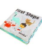 Akuku Carticica moale de baie First Steps cu 10 pagini colorate si chitaitoaremateriale siguredimensiune 12x12 cmvarsta recomandata peste 6 luni