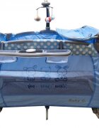 Baby Care Patut pentru copii PRO FRW Albastru Pliabil cu Balansoar 2 Nivele de inaltime Melodii Masa infasat Carusel cu jucarii din plus Plasa insecte
