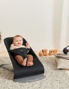 BabyBjorn Balansoar Bliss Black din tesatura matlasata cu aspect Clasic