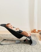 BabyBjorn Balansoar Bliss Black din tesatura matlasata cu aspect Clasic