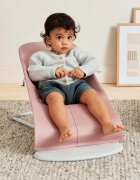 BabyBjorn Balansoar Bliss Dusty Pink cu aspect delicat de petala tesatura matlasata cu bara de jucarii inclusa