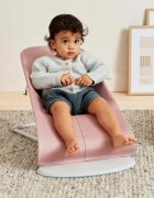BabyBjorn Balansoar Bliss Dusty Pink din tesatura matlasata cu aspect delicat de petala