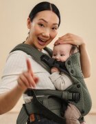 BabyBjorn Marsupiu anatomic cu multiple pozitii de purtare colectia Harmony 3D Mesh Dark Green