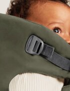 BabyBjorn Marsupiu anatomic Mini cu pozitii multiple de purtare Dark Green Tesatura