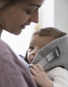 BabyBjorn Marsupiu anatomic Mini cu pozitii multiple de purtare Light Grey 3D Jersey