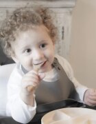 BabyJem Lingurita cu maner din lemn si cupa silicon Ecru