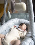 BabyJem Salteluta Baby Nest cu bara jucarii Between parents Gri