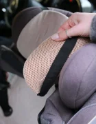 BabyLy Insert antitranspiratie din in pentru scaun auto design 3D respirabil