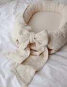 BabyLy Suport de dormit babynest din bumbac brodat Lilly cu funda 70x50 cm
