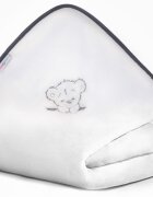 BabyMam Paturica din plus pentru copii dimensiune 75 x 100 cm model brodat White Teddy Bear