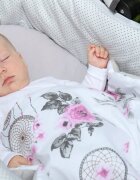 BabyMam Paturica pentru copii flowers realizata cu doua fete din bumbac si din plus pufos dimensiune 75 x 50 cm