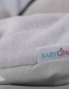BabyMam Paturica pentru copii grey Stars realizata cu doua fete din bumbac si din plus pufos dimensiune 75 x 50 cm