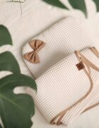 BabyMam Set paturica 77x57 cm si perna 25x30 cm pentru copii din 100 bumbac cu umplutura anti-alergenica design unic waffle