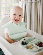 BABYONO Farfurie din silicon cu ventuza pentru copii verde