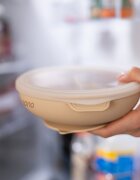 BABYONO Farfurie din silicon cu ventuza si capac Bej