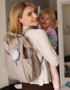 BABYONO Husa de protectie din silicon pentru suzeta Roz