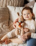 BABYONO Jucarie muzicala Iepurasul Karo