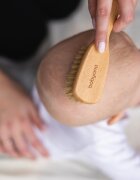 BABYONO Perie pentru bebelusi din lemn cu peri naturali