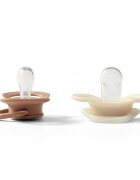 BABYONO Set 2 suzete simetrice din silicon 18 luni+ cu maner fluorescent