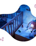 BADABULLE Lampa de veghe Barnabe in forma de capsuna cu proiectii si sunete linistitoare