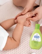 Bebble Lapte de corp hidratant pentru bebelusi si copii Silky Body Milk 200ml cu ulei de maslineextract de musetel si B5