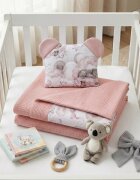 Bocioland Set paturica si pernuta Waffle Dream Pink 75x100 cmrealizat din bumbac 100recomandat de la nastere