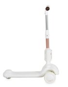 Byox Trotineta pentru copii Velvet Royal White 2in1 cu scaunel detasabilSuport picioare incorporatRoti din PUGhidon cu inaltime reglabilaEfecte muzicale si luminoaseFrana pe roata din spateRecomandata de la 3 ani