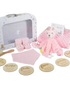 CANGAROO Set cadou 6in1 pentru nou nascut Bearly Gri cu paturica dubla 100x80cmjucarie atasamentsosetebavetaperie cu peri naturali si cartonase etape crestere in cutie cadou cu felicitare