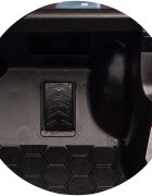 CHIPOLINO Masinuta electrica pentru copii Porsche Cayenne Black cu suspensii usi cu deschidere greutate admisa 30 kg