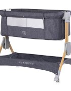 CHIPOLINO Patut co-sleeper pliabil SleepNFold Charcoal cu inaltime reglabila pozitie anti-reflux functie de leganare salteluta de infasat plasa anti-insecte roti cu frana