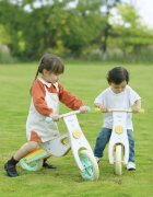Classic World Bicicleta din lemn fara pedale 12 inch Orange