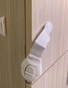 COCCOLLE Set 2 protectii pentru usi si sertare autoadezive