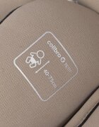 Colibro Scoica auto Petit i-Size omologata R129 cu tetiera reglabila copertina ajustabila maner de transport ajustabil pentru copii intre 40-87 cm sau 0-13 kg Camel