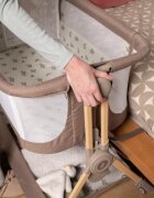 COSATTO Patut pliabil pentru copii Close to me Lollop greutate admisa 9 kg include geanta de transport plasa anti-tantari si curele de fixare pentru pat