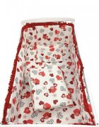 Croitoria Noastra Lenjerie patut cu 5 piese Inimioare cu volanas rosu 120x60 cm