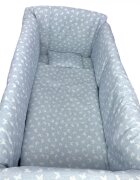 Croitoria Noastra Lenjerie patut cu 5 piese si aparatori Maxi 140x70 cm fluturi albi pe albastru deschis