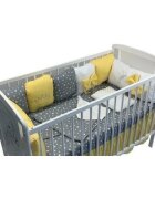 DESEDA Lenjerie personalizata cu aparatori din 7 pernute pufoase Galben stelute pe gri 140x70 cm