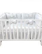 DESEDA Set 4 perne aparatori super groase albe + cearsaf cu volanas si fundite 120x60 cm alb