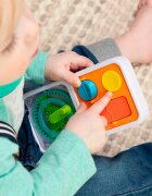 Fat Brain Toys Tabla de activitati senzoriale portabila Play Tab on the Go