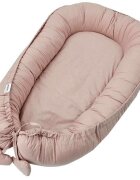 Feedo Cosulet pentru bebelusi Roz design cu inimioare Baby Nest 90x60 cm