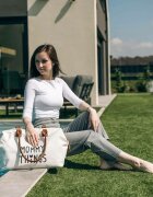 FreeON Geanta mamici Mommy things Beige spatioasa si practica cu multiple buzunare include si 2 genti mai mici