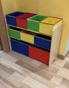Ginger Home Organizator copii din lemn Color pentru jucarii cu 2 cutii mari 3 medii si 4 mici textile detasabilecolturi si margini rotunjite dimensiuni 825x293x60 cm