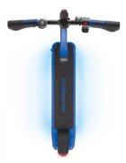 Globber Trotineta electrica E-Motion 11 Blue autonomie 9-11 km ghidon reglabil echipat cu lanterna LED si clopotel platforma prevazuta cu cric roti din cauciuc greutate admisa 70 kg
