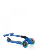 Globber Trotineta Junior albastra cu 3 roti LED pliabila ghidon reglabil platforma antiderapanta greutate suportata 50 kg varsta 2 ani+