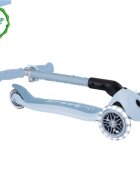 Globber Trotineta Junior ECO Albastru pliabila ghidon din aluminiu reglabil roti cu Led greutate admisa 50 kg