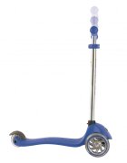Globber Trotineta Primo V2 Lights albastra cu 3 roti LED ghidon reglabil platforma antiderapanta greutate admisa 50 kg