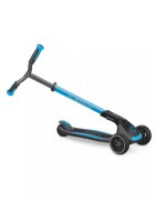 Globber Trotineta Ultimum albastra pliabila ghidon reglabil design ergonomic platforma antialunecare greutate admisa 100 kg varsta 5 ani+