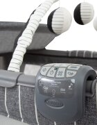 GRACO Patut Contour Electra Suits Me cu masuta de infasat arcada cu jucarii roti saltea pliabila si geanta de transport